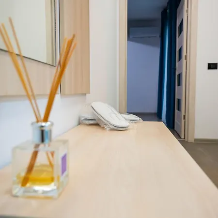 Apartment Plaza 7 Bucharest